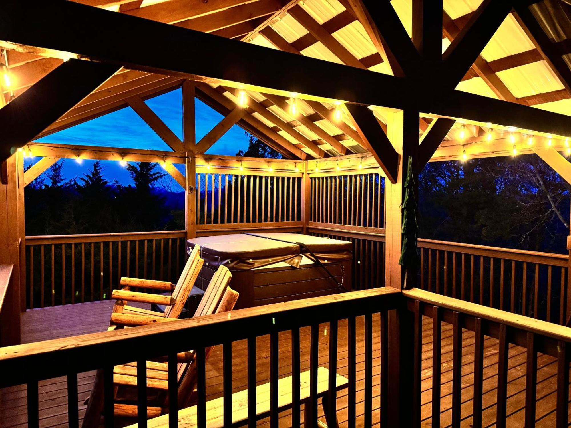 Bear Country Cabin Сивиървил Екстериор снимка